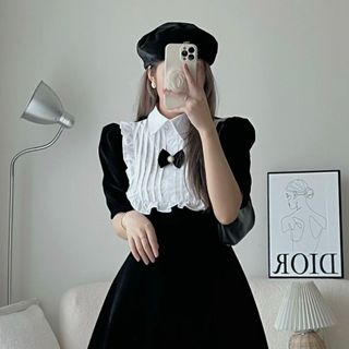 VÁY NHUNG NƠ RỜI