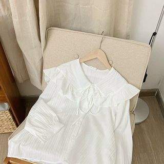 ÁO SƠ MI CỔ BÈO KIỂU DÁNG HÀN QUỐC