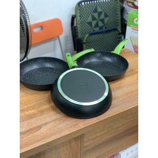 CHẢO ĐÁ ĐÁY TỪ KANGAROO KG 912M 28CM