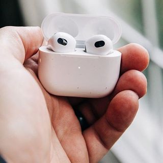Tai Nghe Không Dây Bluetooth Airpods 3 Định Vị - Đổi Tên - Âm Thanh Vòm - Sạc Không Dây