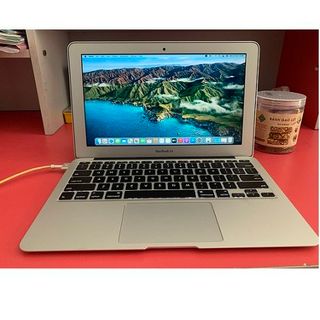 MacBook Air 2015 11-inch Core i5 4GB _(Like New)