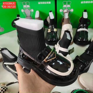Giày boots trẻ em chất da mềm cổ chun co giãn thoải mái K102