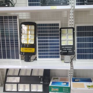 đèn bàn chải năng lượng mặt trời giá sỉ