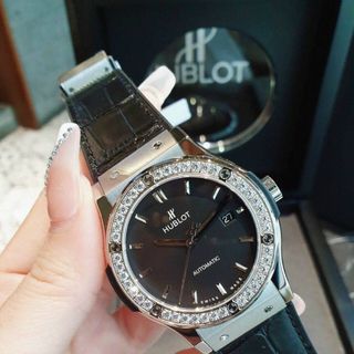 ĐỒNG HỒ HUBLOT COUPLE CLASSIC FUSION TITANIUM SIÊU CẤP