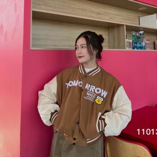 Áo khoác lửng kiểu bomber chất da lộn 2 lớp, logo tomo rrow form dưới 65kg