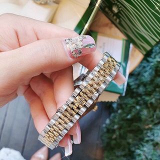 ĐỒNG HỒ ROLLEX COUPLE NGỌC TRINH HOT CAO CẤP