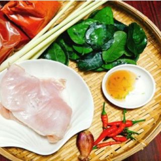 Khô gà lá chanh hoặc bơ tỏi