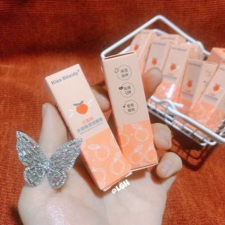 Son dưỡng đào Kiss Beauty Lip Balm