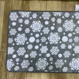 Thảm lông xuất Nhật 40x60cm, chùi chân, để phòng tắm, nhà bếp, trang trí nhà cửa, họa tiết bông tuyết [XÁM]-có thể lót cho pet nằm