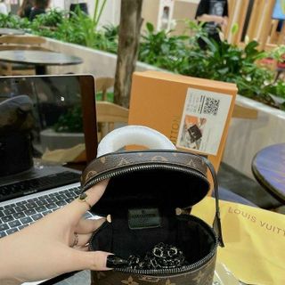 Cốp kèm khăn hoạ tiết hoa nâu siêu xinh