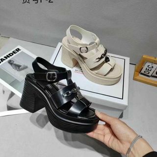 Giày sandal nữ gót vuông cao quai ngang đính khóa kim loại F015 giá sỉ