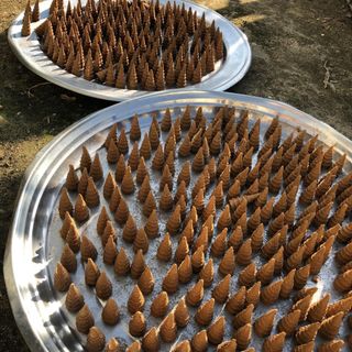 Nụ trầm hương tự nhiên cao cấp, thơm dịu ngọt, 30 nụ/hộp giá sỉ - giá bán buôn
