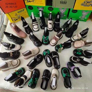 Giày boots trẻ em cổ chun co giãn thoải mái K246
