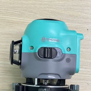 Máy cân bằng laser TOYAMA 12 tia xanh