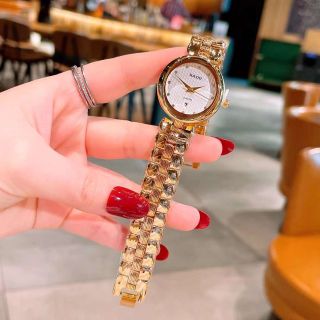 Đồng hồ radđo nữ mới