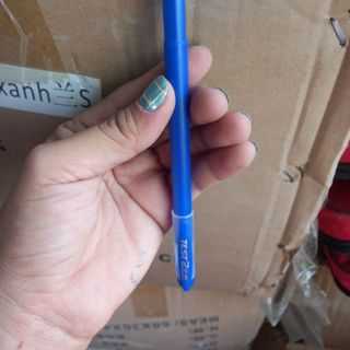 Bút kim nước hàng sẵn
