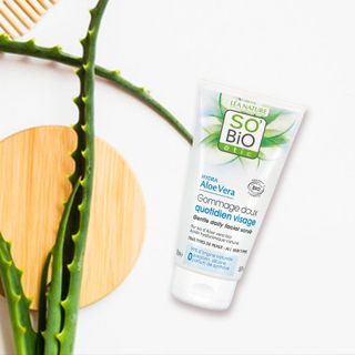 Gel Rửa Mặt Dạng Hạt Chiết Xuất Nha Đam