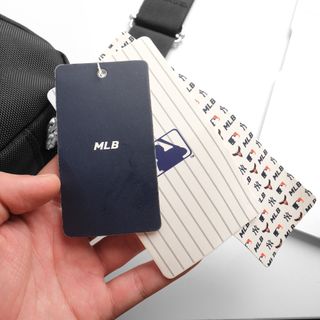 Túi đeo chéo cao cấp nam, Túi xách nam, Chất liệu vải Korea dày dặn - Khoá xịn bao hỏng - Logo kim loại cty , có túi nhỏ size | 25cm x 15cm x 6cm