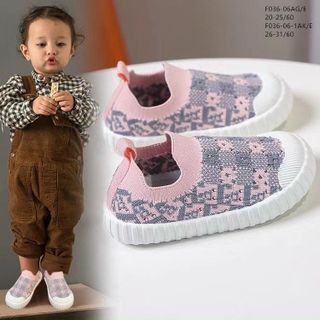 Giày trẻ em vải dệt thoáng khí F036