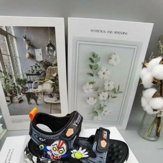 sandal trẻ em họa tiết siêu nhân đẹp K297