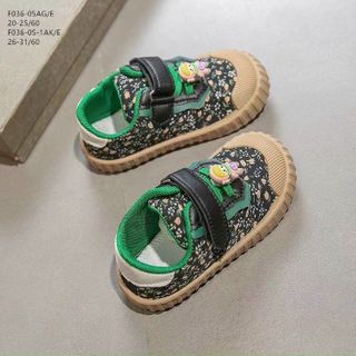 Giày thời trang trẻ em hoa đính stick cô gái F036