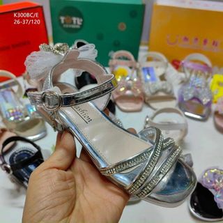 Sandal trẻ em kiểu dáng công chúa K300