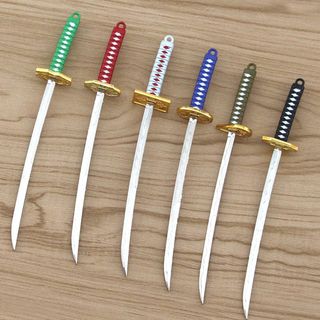 Móc khóa hình kiếm katana