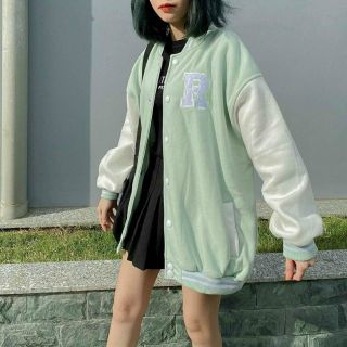 Áo khoác nỉ nút bomber logo R form đẹp