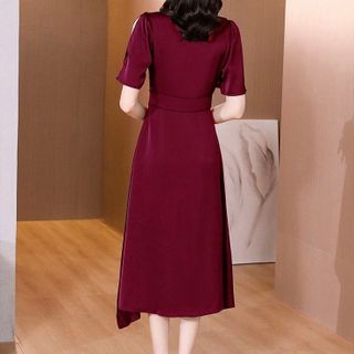 ĐẦM XÒE CỔ V TAY CÁCH ĐIỆU - DT1690