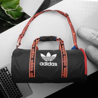 Túi đeo chéo, túi nam chất si da chống nước, logo dập nổi • Size | 20cm x 13cm x 5cm