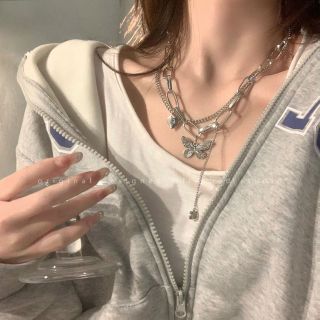 Dây chuyền bạc hình trái tim bươm❤