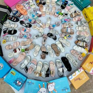 Sandal trẻ em dính hạt lấp lánh K415