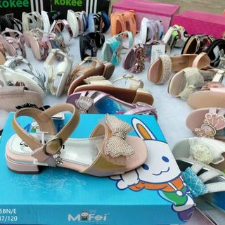 Sandal trẻ em dính hạt lấp lánh K415