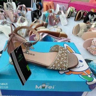 Sandal trẻ em dính hạt lấp lánh K415