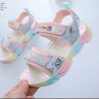 Sandal trẻ em họa tiết bướm phối màu đẹp F051