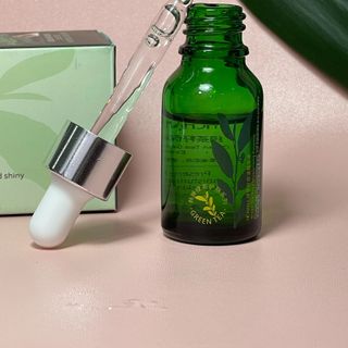Tinh chất serum trà xanh Rorec giúp da trắng sáng và chống lão hóa ngừa mụn hiệu quả 15ml
