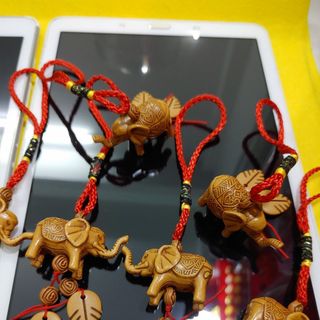 Dây treo phong thủy đẹp hình voi
