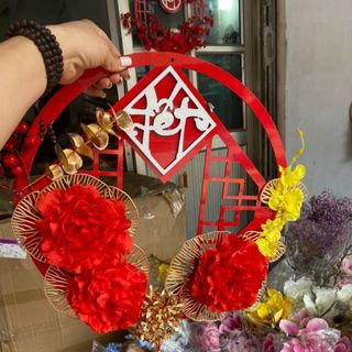 Vòng treo trang trí Tết.