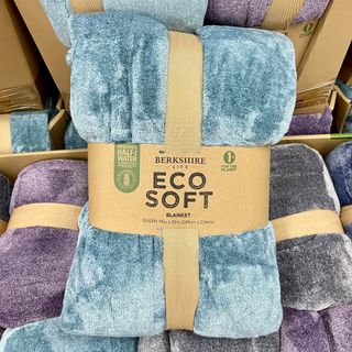 Mền Lông C.ừ.u B.E.R.KSHIRE LIFE ECO SOFT