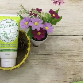 Sữa Rửa Mặt Gạo Thái Lan Ngăn Ngừa Mụn, Da Sang Khỏe Civic Rice milk Thái Lan 180ml Chính Hãng