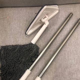 Chổi lau tam giác xoay 180 độ