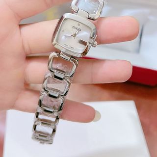 Đồng hồ gucccis lắc mới