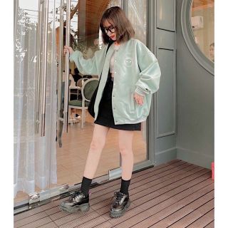 Áo khoác bomber nỉ nút logo form dưới 70kg