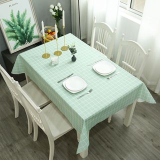 Khăn Trải Bàn Nhựa Caro Size Lớn (137cm*152cm)