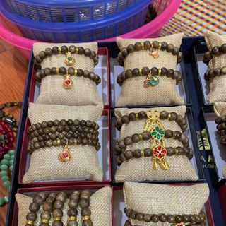 Vòng trầm hương mix chamr giá rẻ