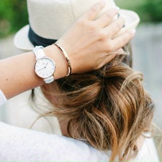 ĐỒNG HỒ D W CLASSIC PETlTE BONDI CAO CẤP