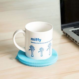 Miếng rửa chén bát silicon tiện dụng - Miếng cọ rửa chén silicon có quai treo thông minh M06