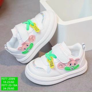 Giày thể thao trẻ em chất da mềm họa tiết heo dễ thương F077