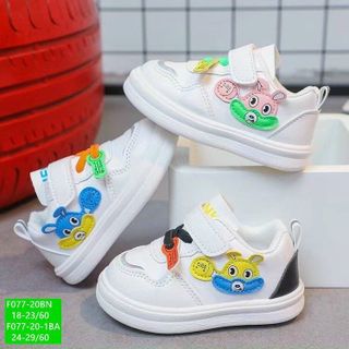 Giày thể thao trẻ em chất da mềm họa tiết heo dễ thương F077