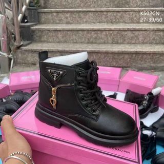 Giày boots trẻ em màu đen buộc dây cá tính K502
